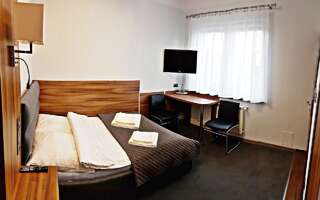 Отель Hotel Hawana Быдгощ Двухместный номер с 1 кроватью или 2 отдельными кроватями-10